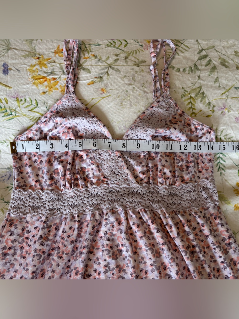 La Vie En Rose Floral Lace Nightgown Size Medium - Picture 11 of 12